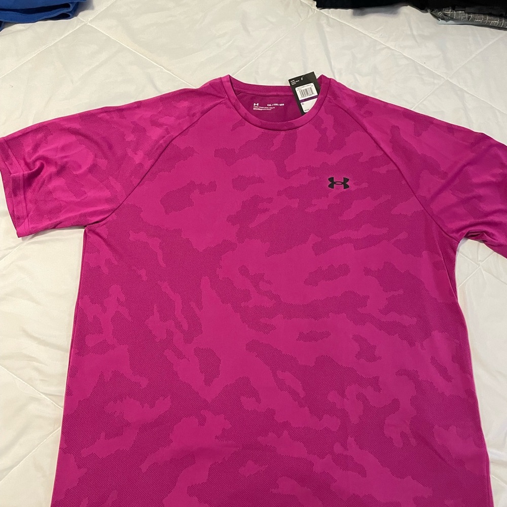 Mens Under Armour NWT shirt XXL